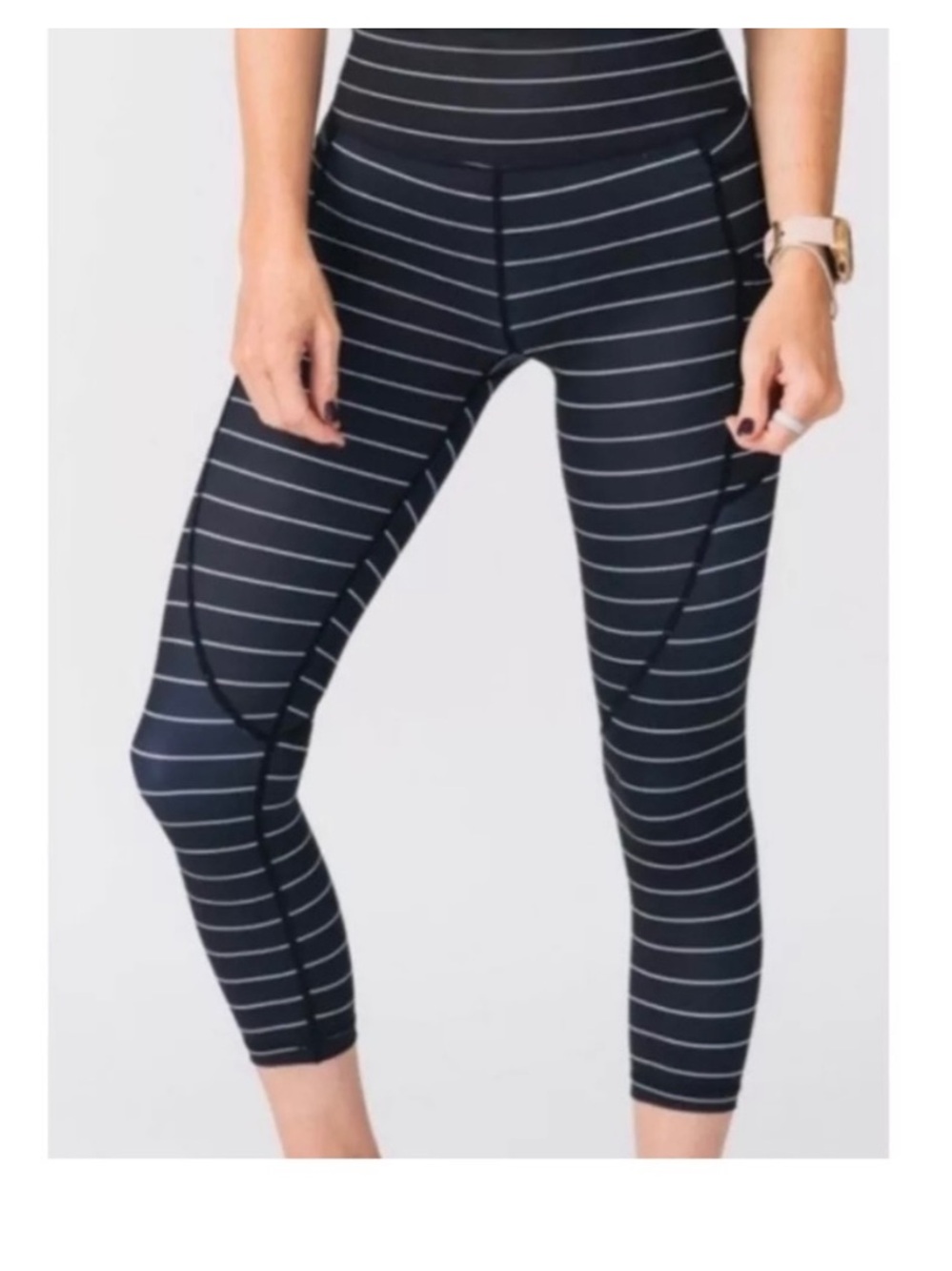 Zyia Black With White Stripes Cropped Leggings size 4